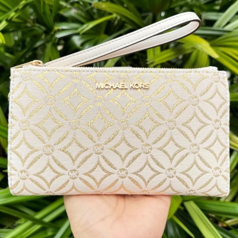 Michael Kors Wallet Pal Gold multi Brand New